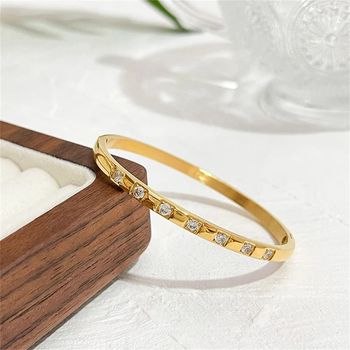 18K Gold Plated Cubic Zircon Bracelet – Waterproof Gift for Women